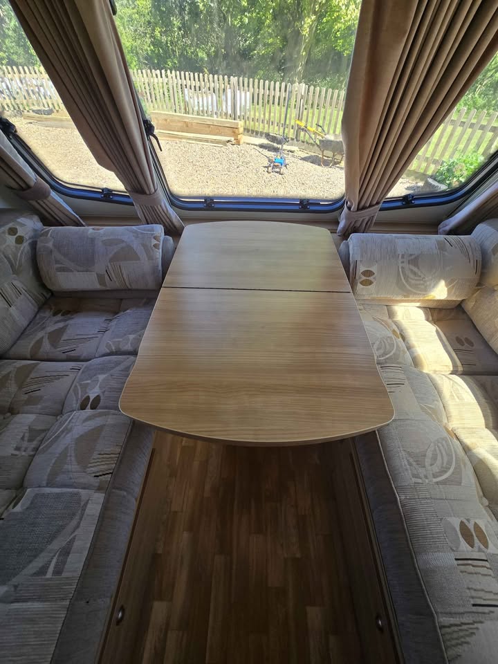 2010 Coachman vip 520/4 - Image 15