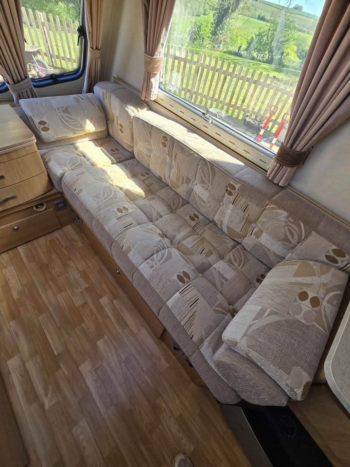 2010 Coachman vip 520/4 - Image 16
