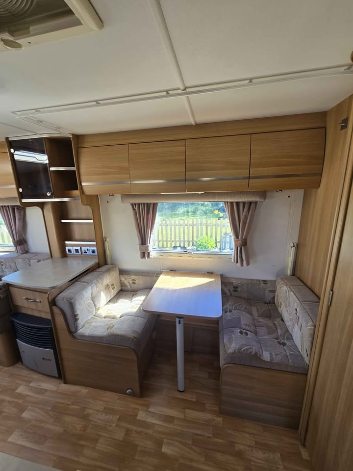 2010 Coachman vip 520/4 - Image 7