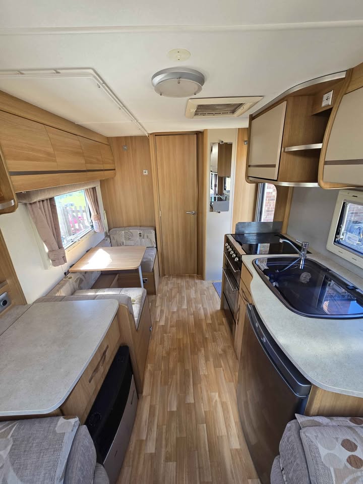 2010 Coachman vip 520/4 - Image 11