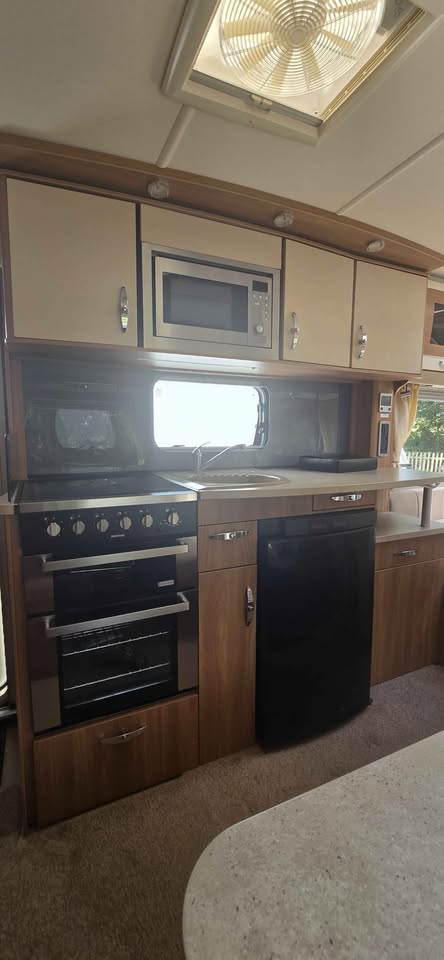 2013 Bessacarr cameo 525sl - Image 15